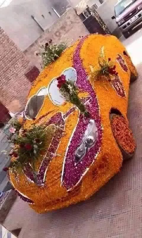 Mehndi Genda Car #14 — Full Marigold Cover Pink Roses — PhoolNagar.com