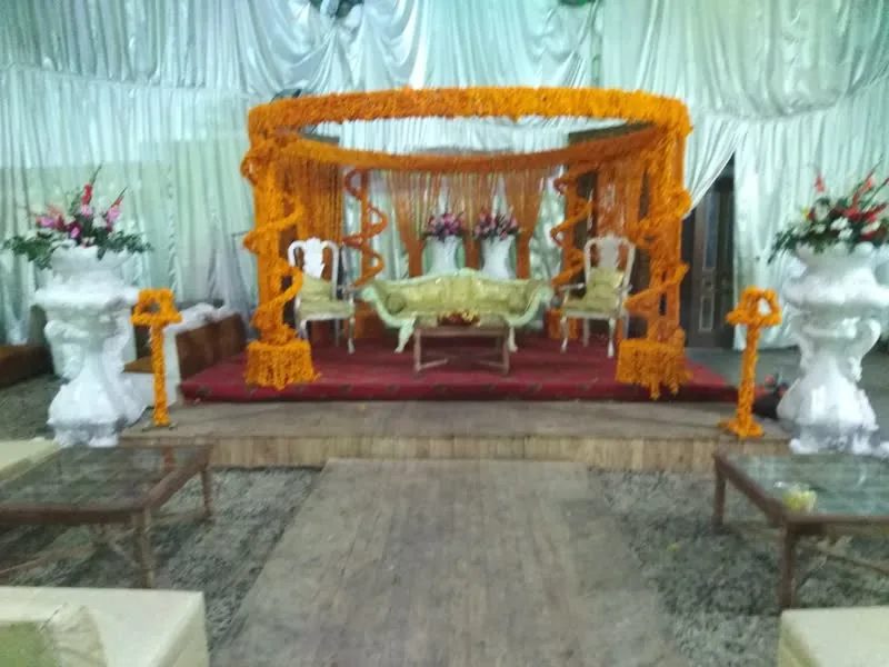 Flower Arch #135 — Orange Marigold Square Arch — PhoolNagar.com