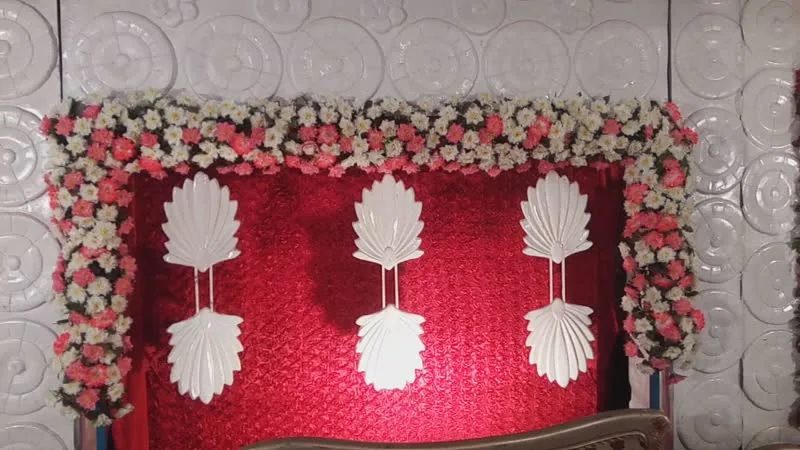 Flower Wall #52 — Red White Flower Wall Backdrop — PhoolNagar.com