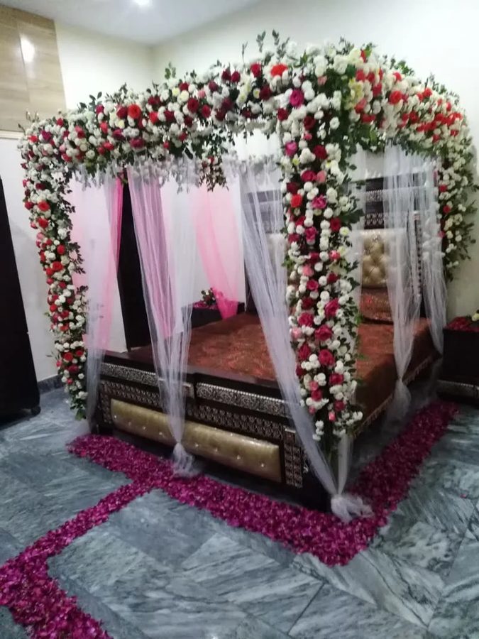 Mehndi Jhoola #73 — White Pink Floral Swing — PhoolNagar.com