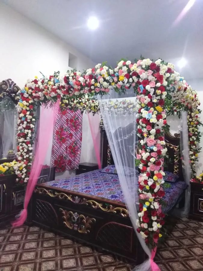 Mehndi Jhoola #96 — Pink White Floral Swing Bed — PhoolNagar.com