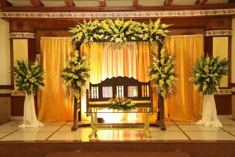 Mehndi Jhoola #147 — Yellow Green Floral Swing Setup — PhoolNagar.com