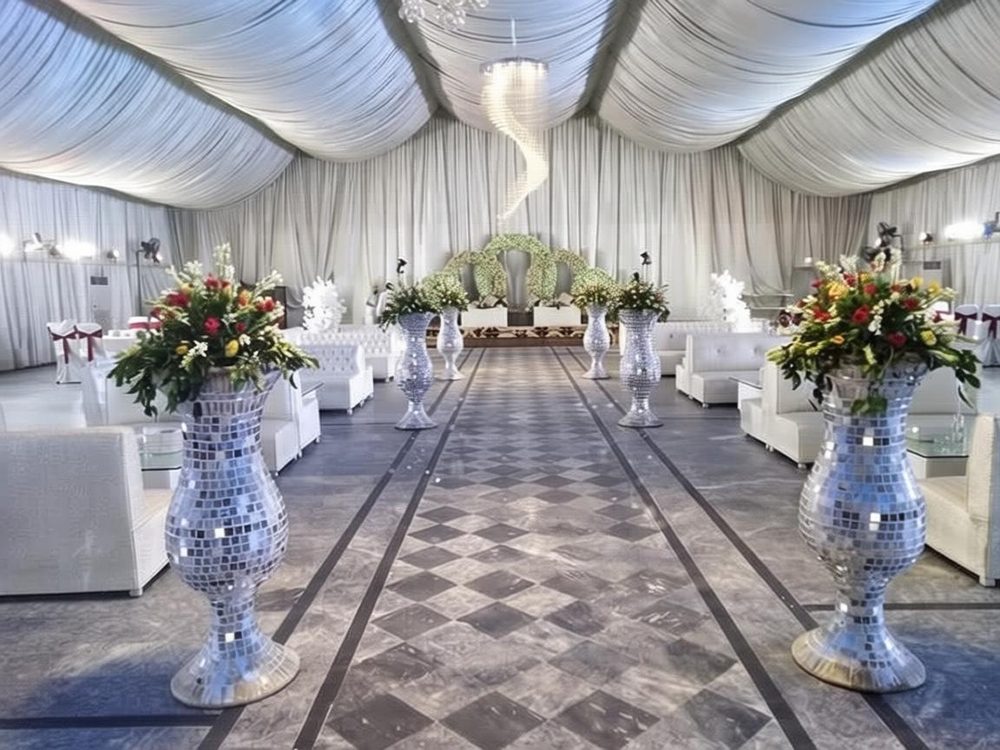 Wedding Stage #126 — Elegant White and Pink Stage — PhoolNagar.com